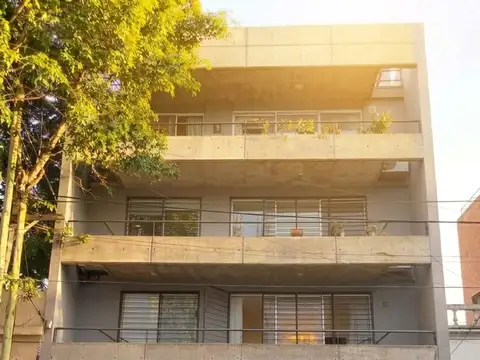 Venta departamento 3 ambientes en Victoria