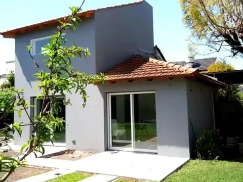 Casa en Venta con 5 cocheras