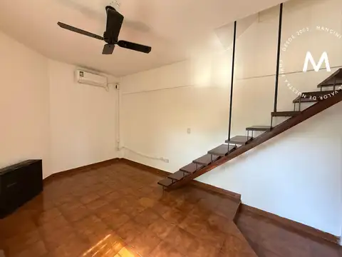 Depto Tipo Casa en Alquiler de 4 ambientes