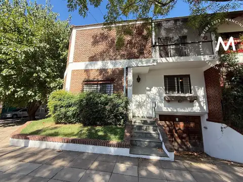 PH en alquiler de 4 ambientes con cochera - Villa Ballester