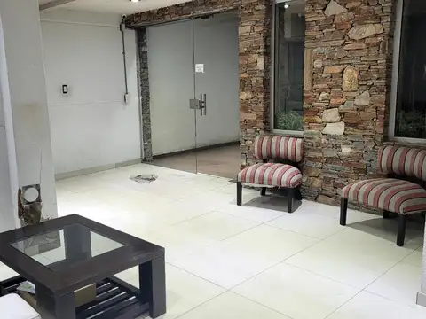 Av Pres Peron 1400