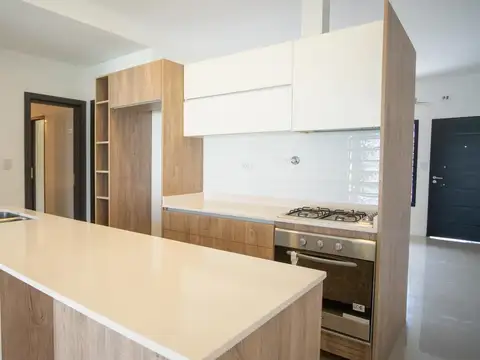 Casa en Venta en Haedo Sur, USD 230.000