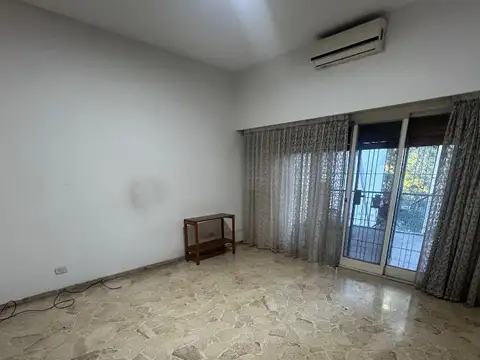 Depto Tipo Casa en Alquiler de 3 dormitorios
