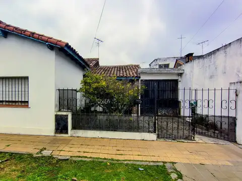 VENTA CASA 3 AMB  REFACCIONAR HURLINGHAM APTO CRED