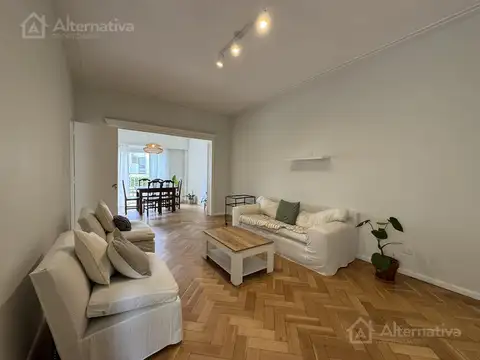 Aguero  al 1400 entre Guemes y Charcas.