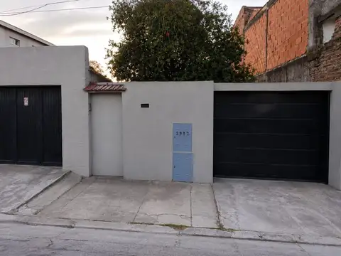 CASA 5 AMBIENTES CON QUINCHO+ CASA ADELANTE.