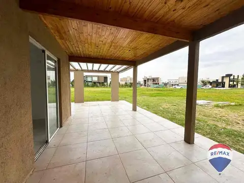 Sargento Cabral 5600