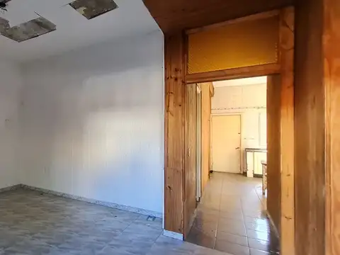 Casa 5 ambientes con 2 baños