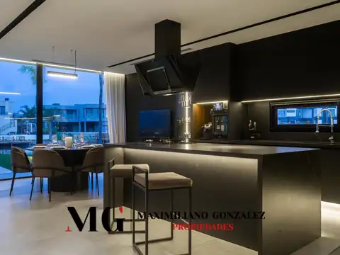Casa en Alquiler de 4 dormitorios
