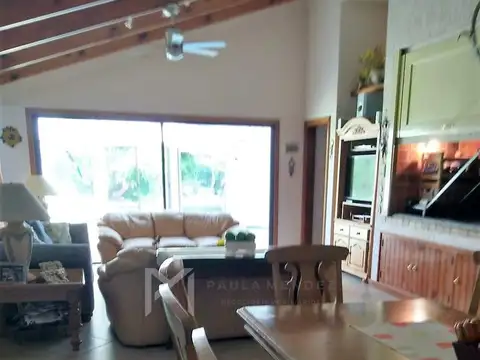 Casa 7 ambientes con 3 baños
