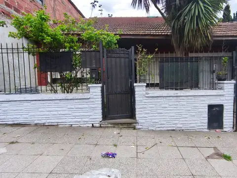 VENTA CASA CON PARQUE Y TERRAZA APTO CRÉDITO
