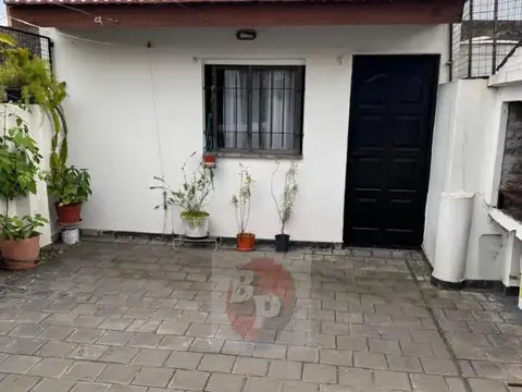 Avenida Cobo 900, Piso 1
