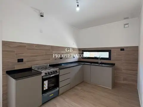 Casa en Venta con 6 cocheras