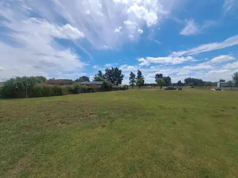 Venta Lote 829m2 en San Sebastian area uno