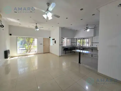 · VENTA · CASA · 2/3 DORMITORIOS · PATIO · PARRILLERO · PARQUE FIELD