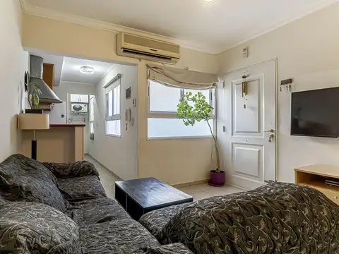 Departamento en Venta de 3 Ambientes y Terraza en Monte Castro