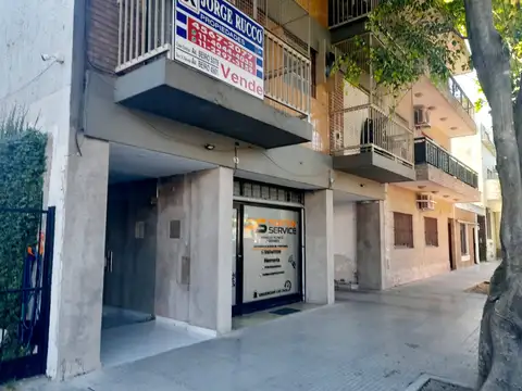 Dto monoambiente al frente c/patio