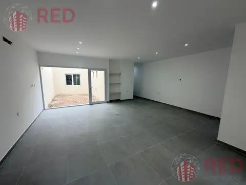 Depto Tipo Casa en Venta con 1 cocheras