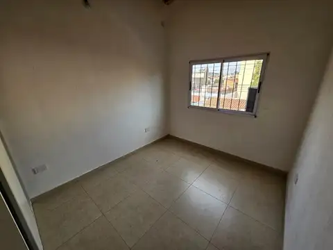 Departamento en Alquiler en San Justo, $ 750.000