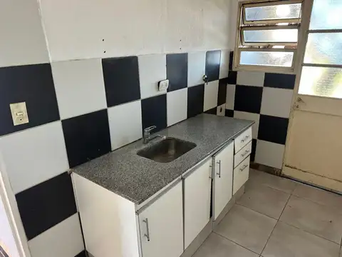 Departamento 5 ambientes con 1 baño
