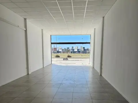 LOCAL EN ALQUILER 77 m2  COLINAS DE MANANTIALES