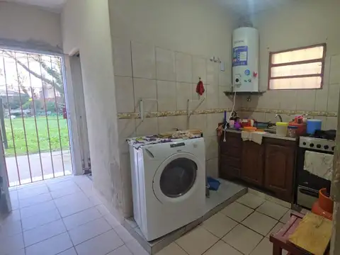 Casa 3 ambientes con 1 baño