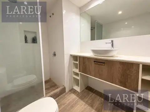 Departamento en Alquiler con 1 cochera