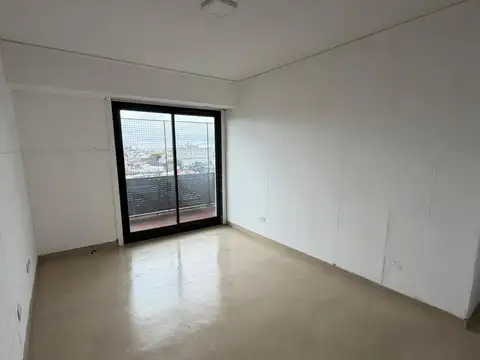 ALQUILER - Tres Ambientes con balcon al frente - Parque Chacabuco