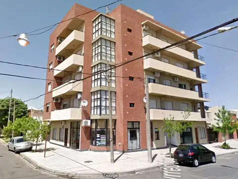 Departamento en Venta 2 Ambientes en Centro Campana. Con Cochera