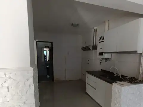 VENTA GALPON Y CASA B CIUDADELA