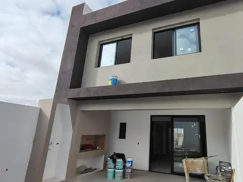 Casa en Campos de Manantiales