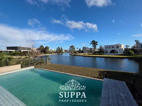 Casa en Venta al Noreste