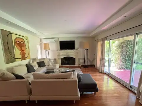 Casa en Alquiler en Altos Del Pilar, USD 5.200