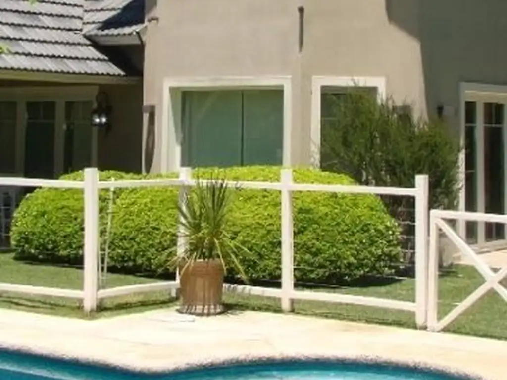 Casa en Venta en Solar Del Bosque - 3 dormitorios