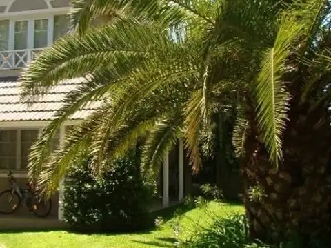 SOLAR DEL BOSQUE - EN MUY BUENA UBICACION A ESPACIO COMUN