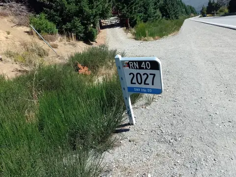 Amplia fracción sobre Ruta 40 Sur, Villa Lago Gutiérrez