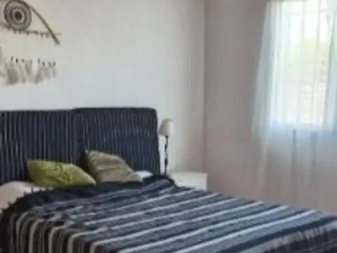 Casa 2 ambientes con 1 baño