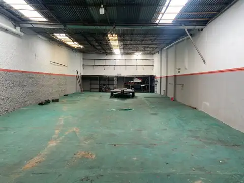 Galpon en Alquiler 50  mts Fondo