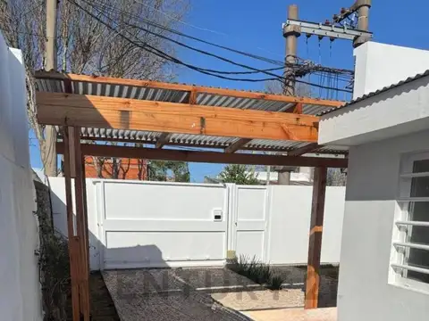 Casa en Alquiler en City Bell, USD 900