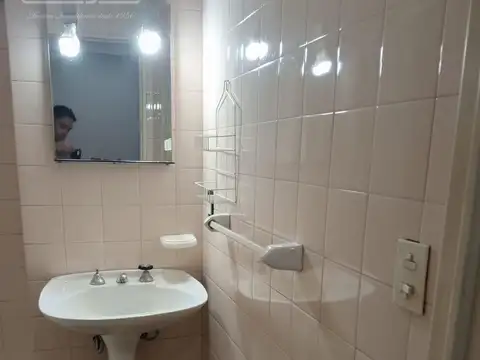 Oficina en Alquiler en Morón, $ 330.000