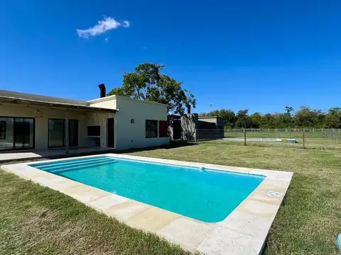 Casa en Venta con 1 cochera