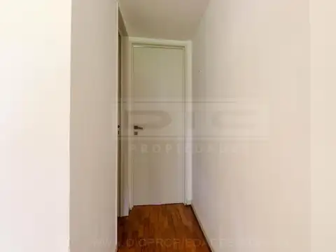 Departamento en Venta en Barrio Roca, USD 105.000