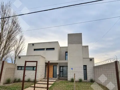 Venta | Casa de 2 dormitorios | B° Parques de Talero | Neuquén Capital