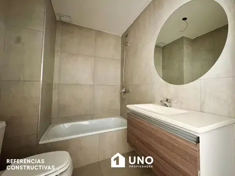 9 de Julio y Laprida - Amplio Dpto de 1 Dormitorio Externo. Cochera disponible.