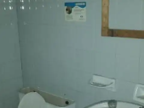 Local en Alquiler en Olivos, USD 5.500