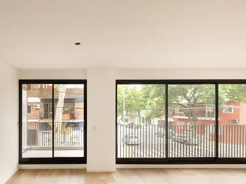 Nuñez 3300, Piso 1