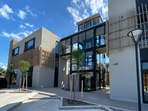 Av Senador Moron 2100, Piso Av