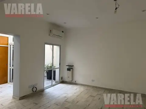 Depto Tipo Casa en Venta en Villa del Parque, USD 198.000
