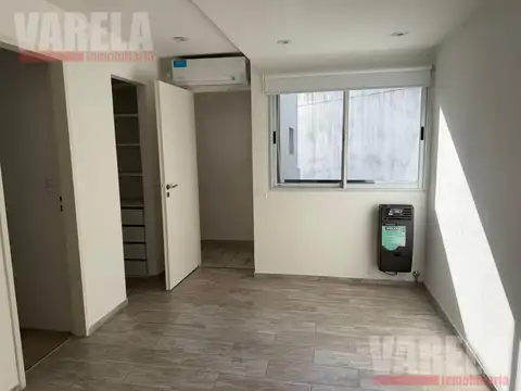 PH en Villa del Parque en Venta 3 amb. c/Patio y Parrilla- Bajisimas expensas!! u$s 215.000