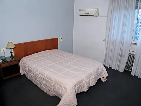 Marcelo Torcuato De Alvear 700, Piso 5